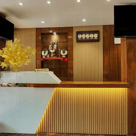 Hotel Sayba Executive Пуна Экстерьер фото