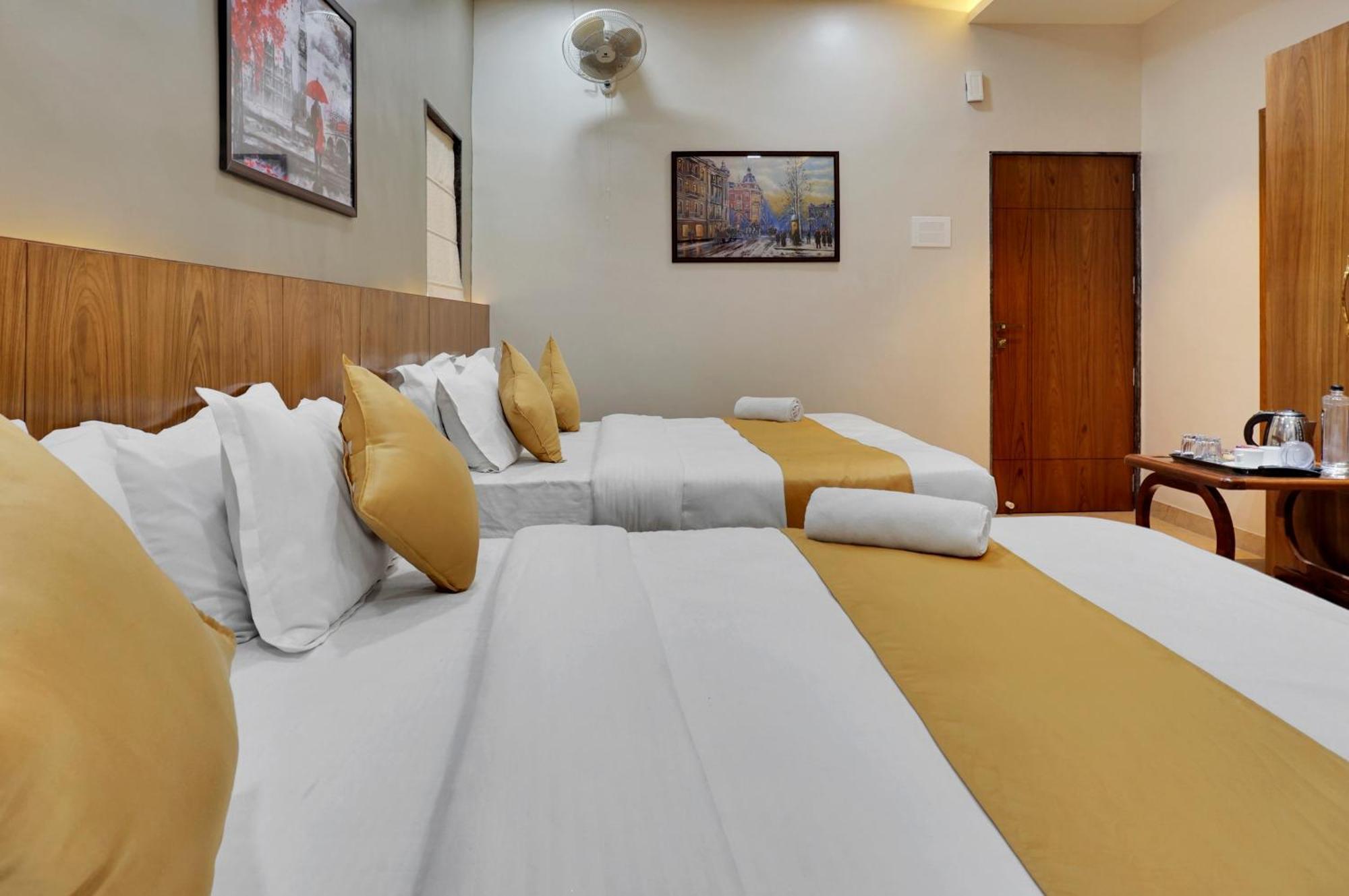 Hotel Sayba Executive Пуна Экстерьер фото