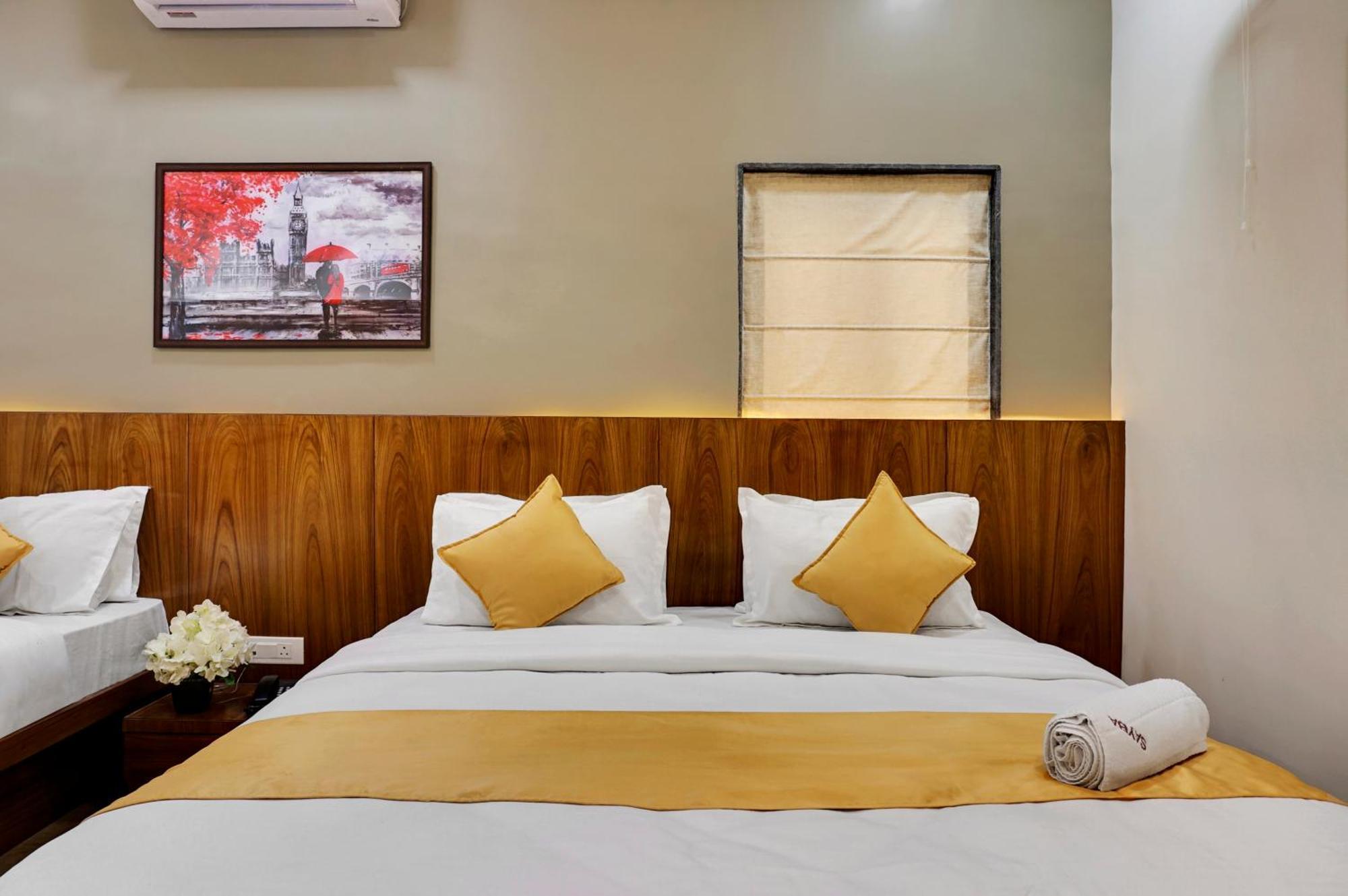 Hotel Sayba Executive Пуна Экстерьер фото