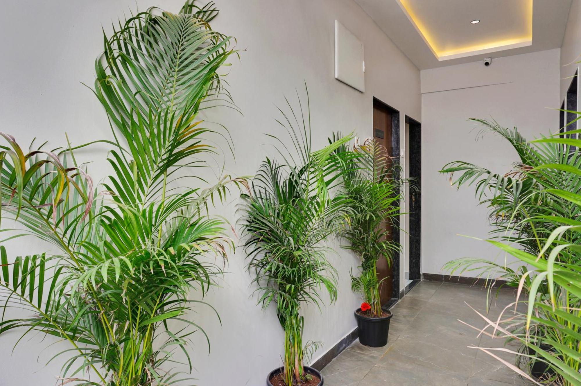 Hotel Sayba Executive Пуна Экстерьер фото