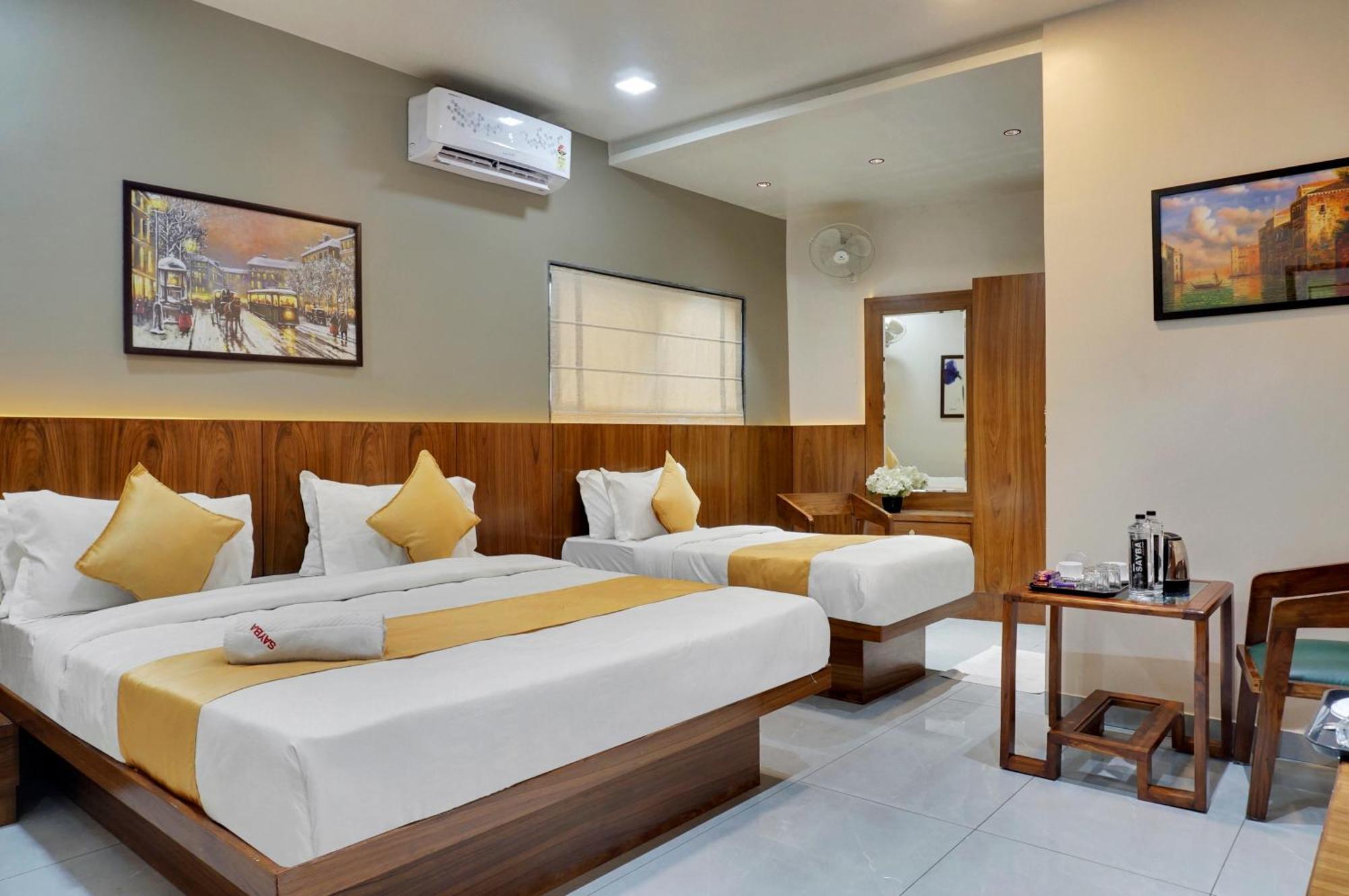 Hotel Sayba Executive Пуна Экстерьер фото